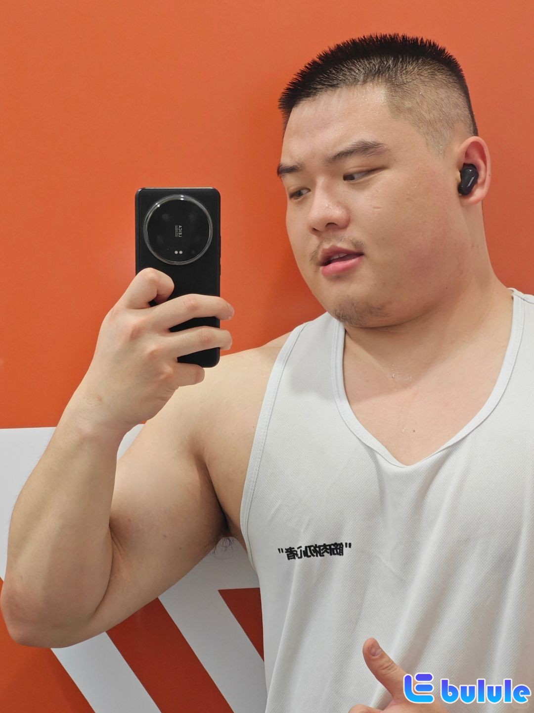 OOTD健身后这样拍照更有充血感？003.jpg
