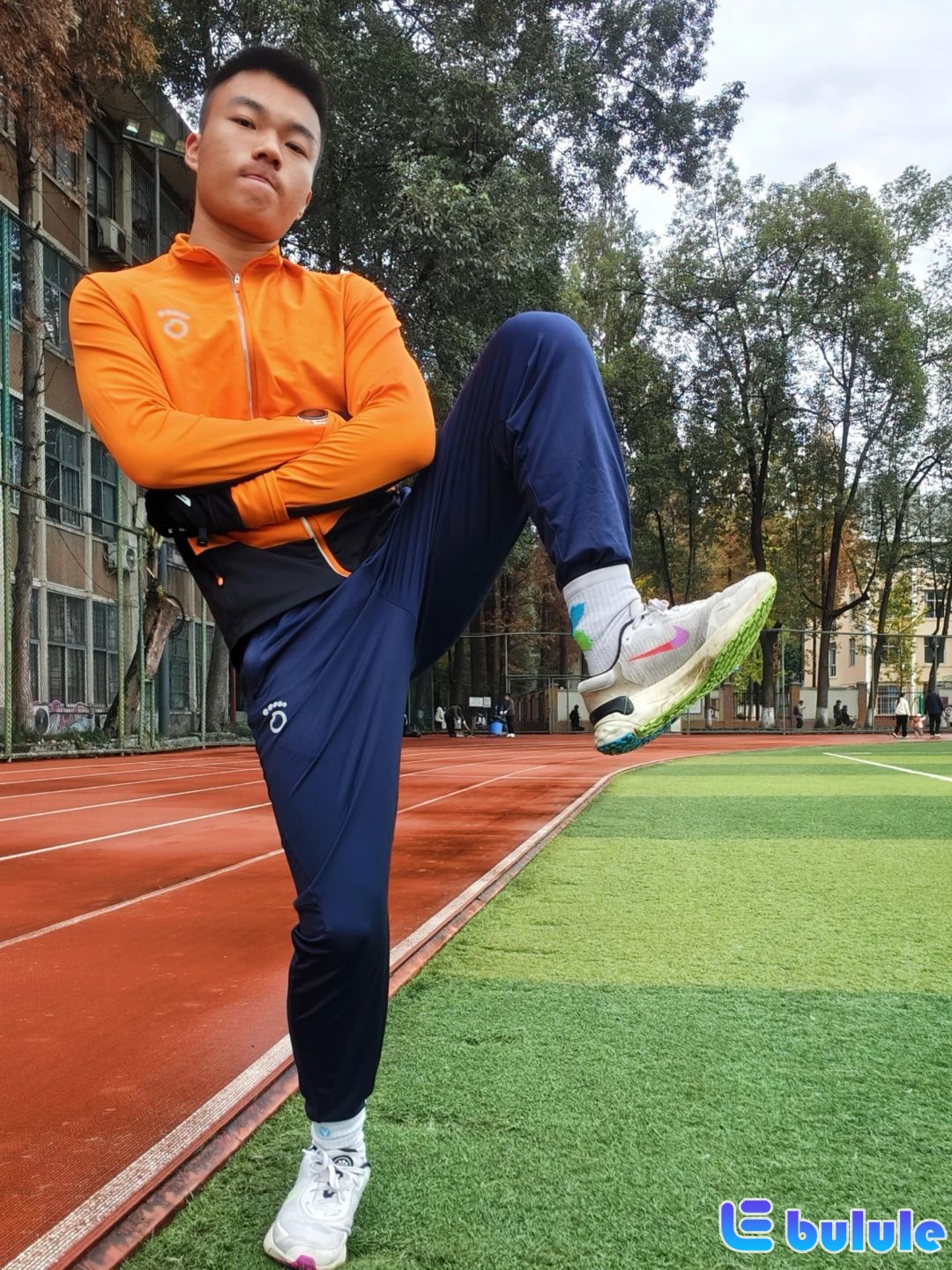 做个严肃跑者冬日跑步有风度更有温度004.jpg
