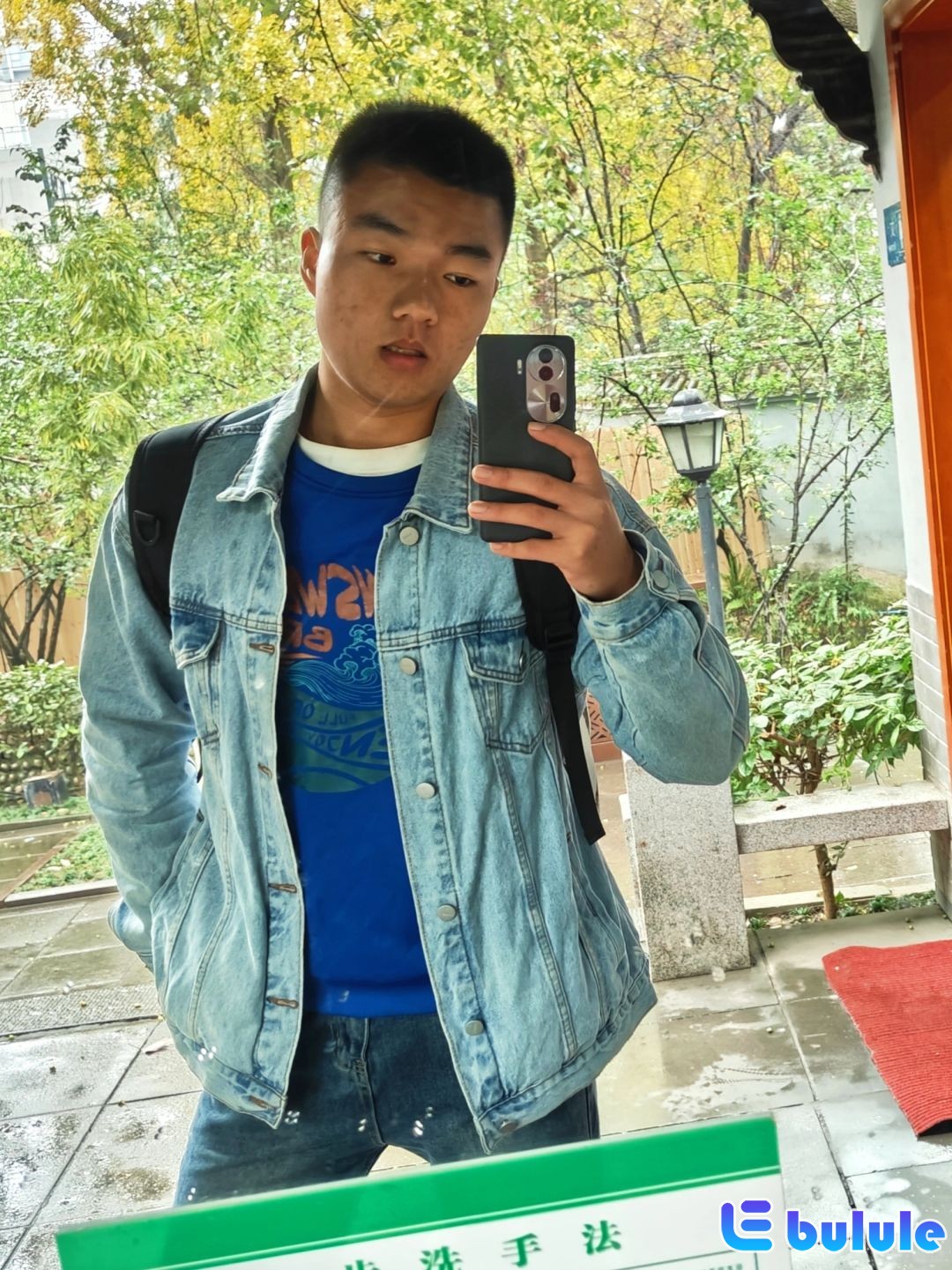 留得残荷听雨声打卡雨中棠湖公园001.jpg