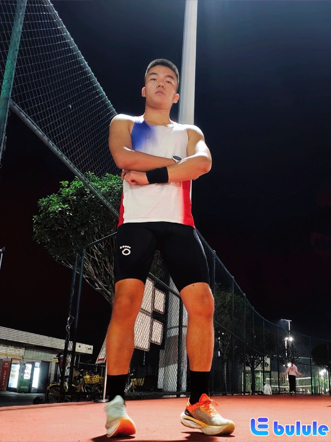 拜托！跑不动了就“硬”撑好嘛！！001.jpg