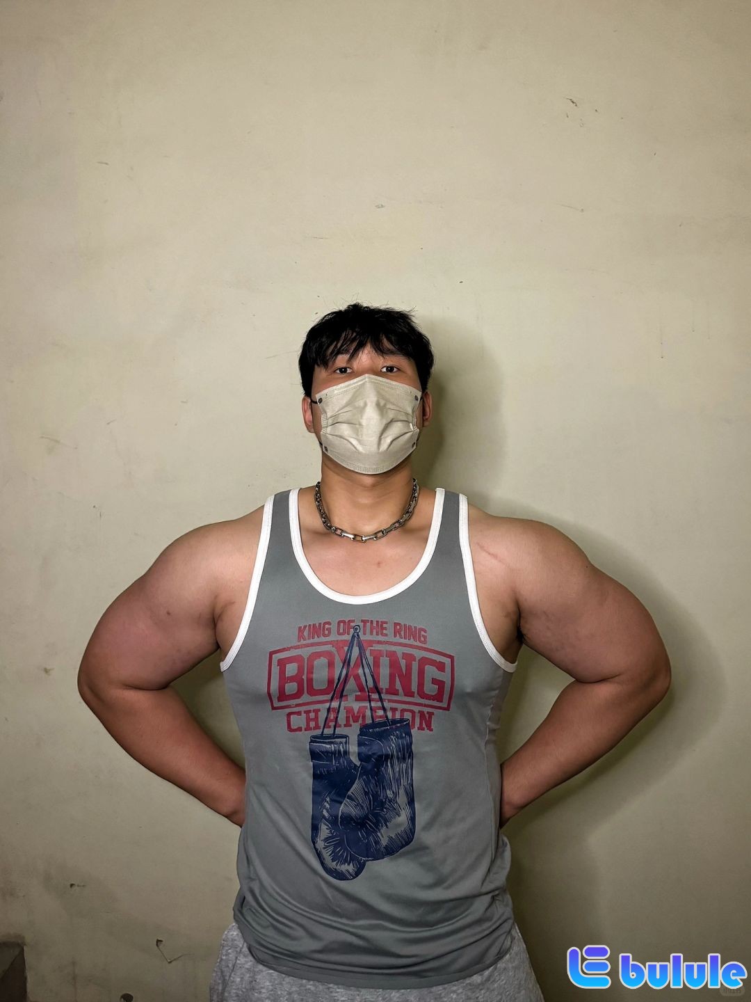 182 115kg 练累了能趴你怀里么004.jpg